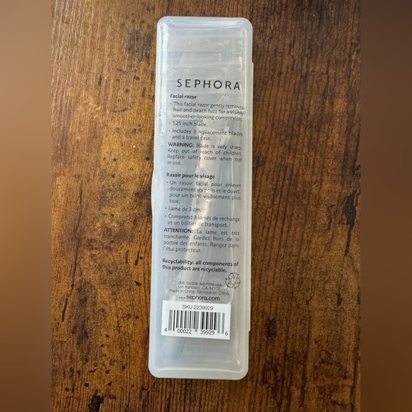 Facial Razor - Picture 2 of 2